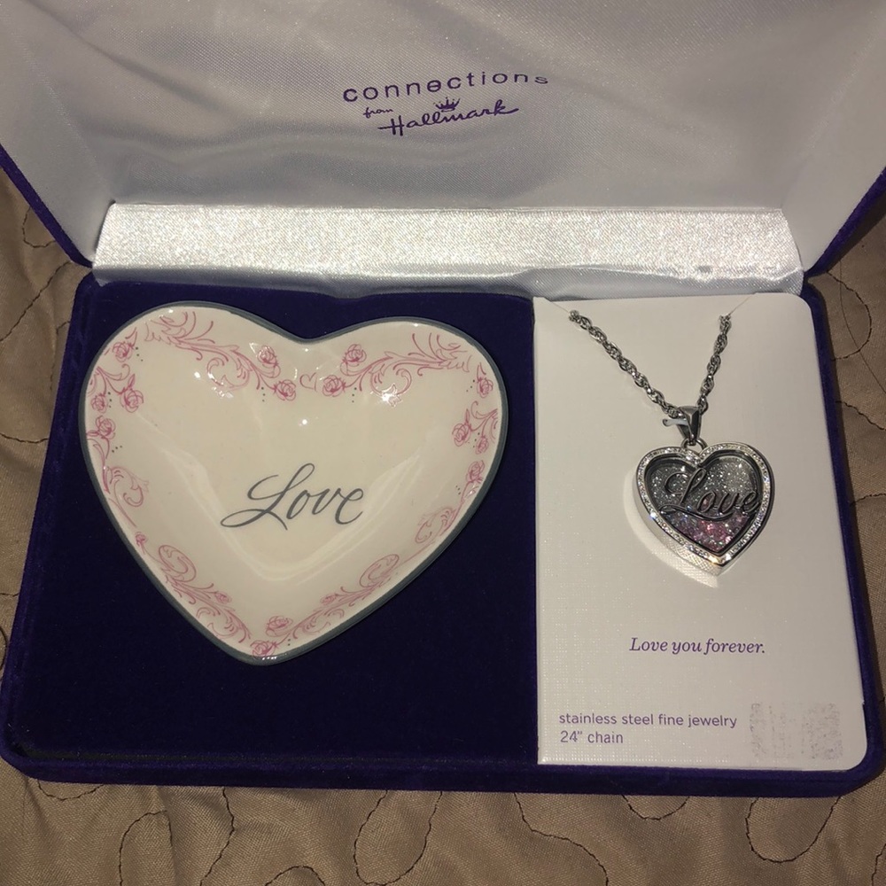 Love you forever Hallmark set